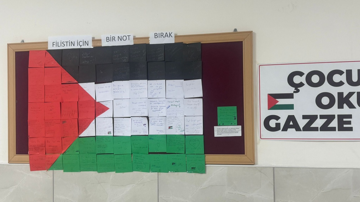 Öğrencilerden Filistin’e destek