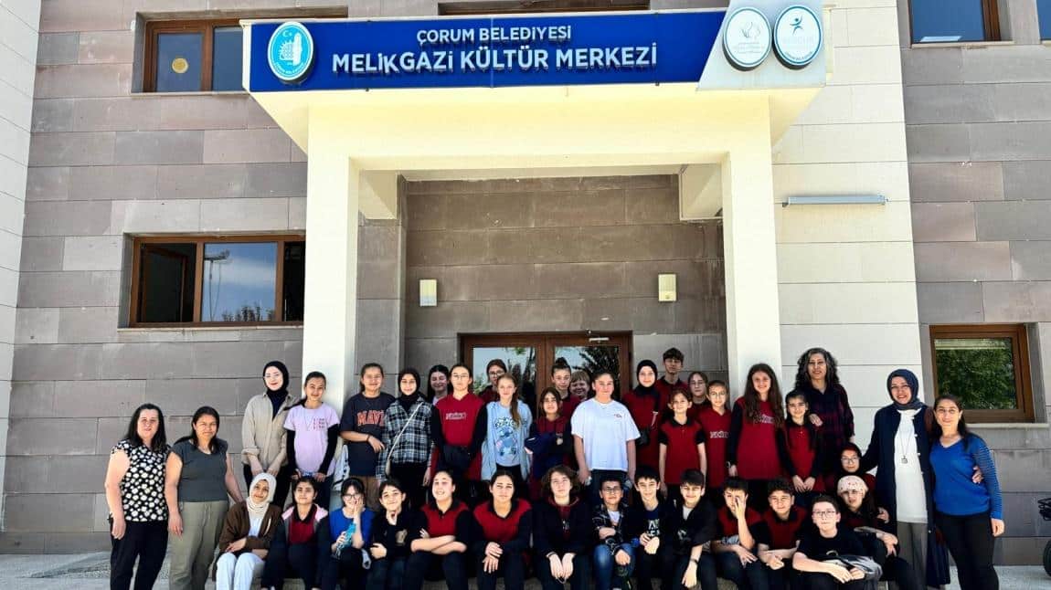 Çorum Belediyesi Melikgazi Kadın Kültür Merkezi  Müdüre Hanım Sibel Aksungur ve Seramik Öğretmeni İlkay Tiryaki Aydın Bizleri Misafir Ettiler